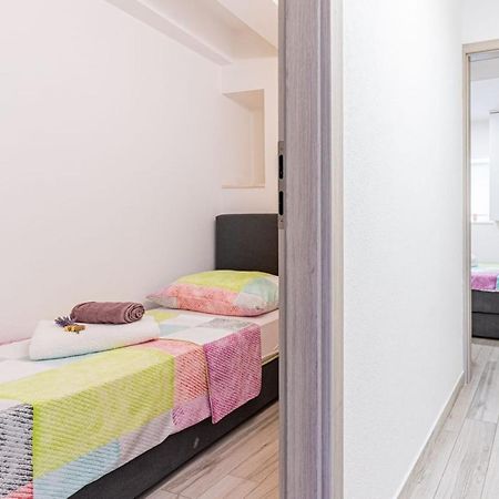 Apartments Rose1 Đảo Đảo Cres Ngoại thất bức ảnh