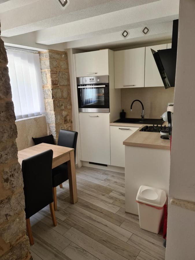 Apartments Rose1 Đảo Đảo Cres Ngoại thất bức ảnh