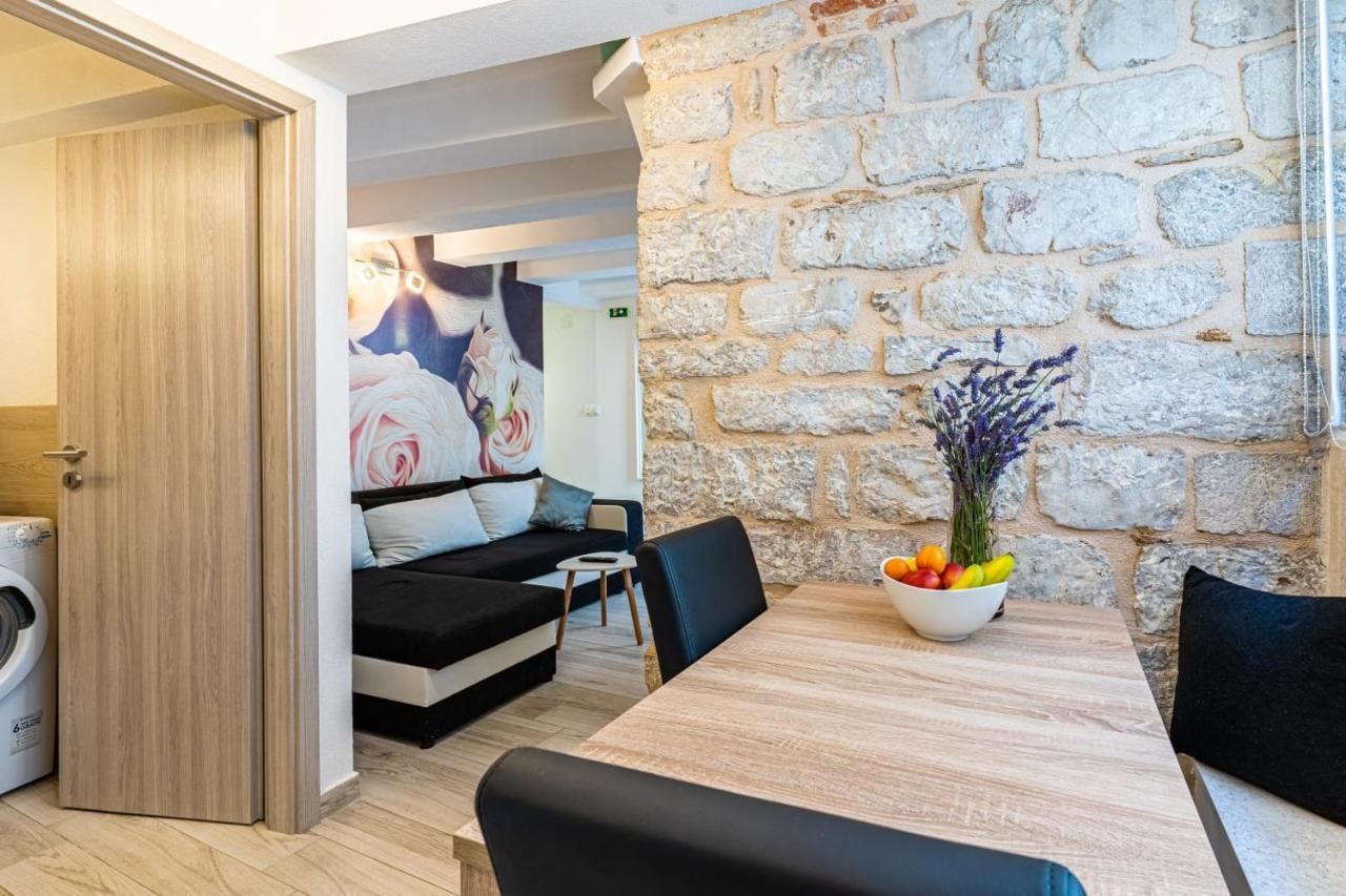 Apartments Rose1 Đảo Đảo Cres Ngoại thất bức ảnh